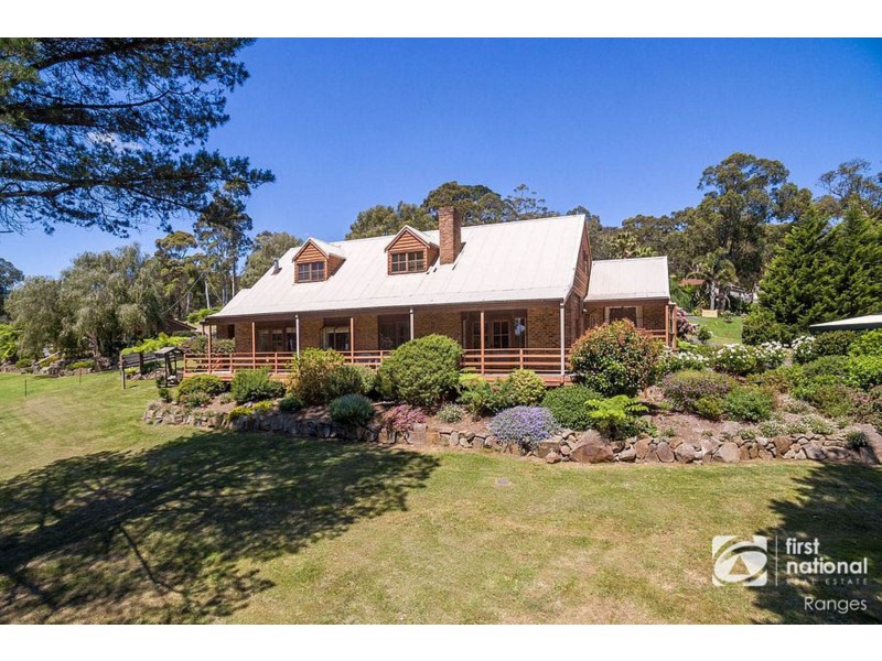 6 Cedar Grove, Selby VIC 3159
