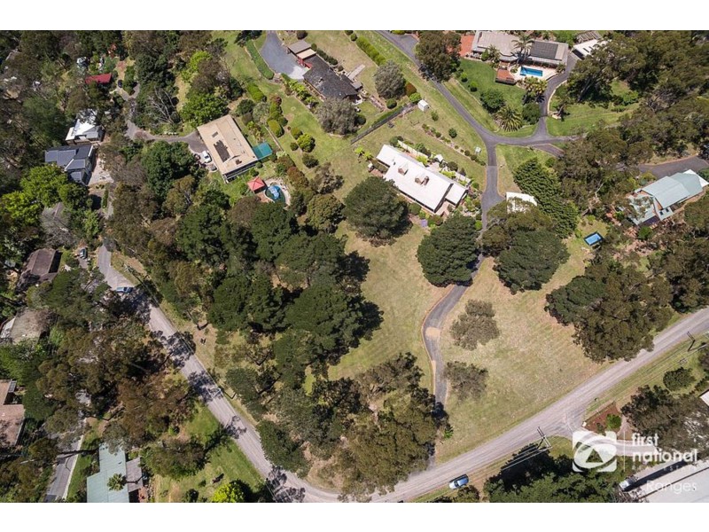 6 Cedar Grove, Selby VIC 3159