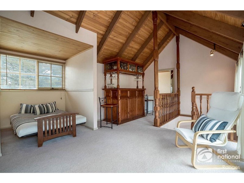 6 Cedar Grove, Selby VIC 3159