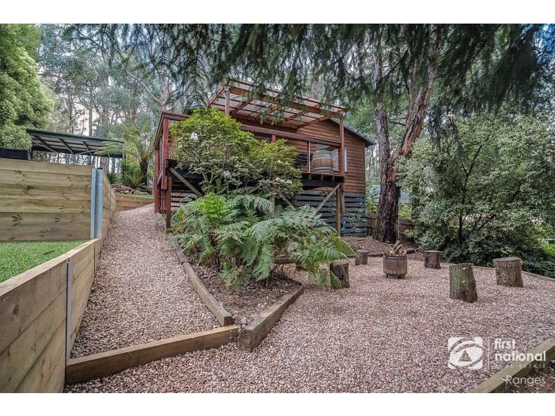 92 Moores Road, Monbulk VIC 3793