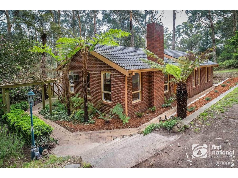 4 Two Bays Crescent, Selby VIC 3159