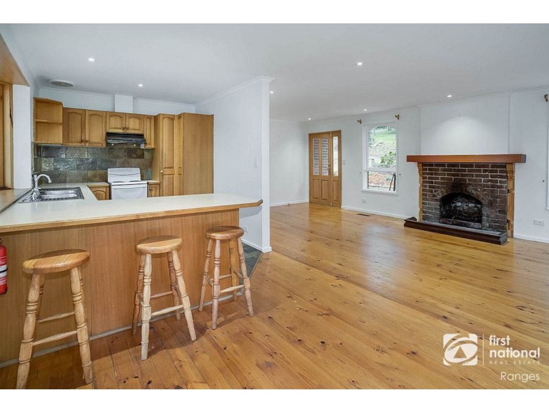 4 Two Bays Crescent, Selby VIC 3159