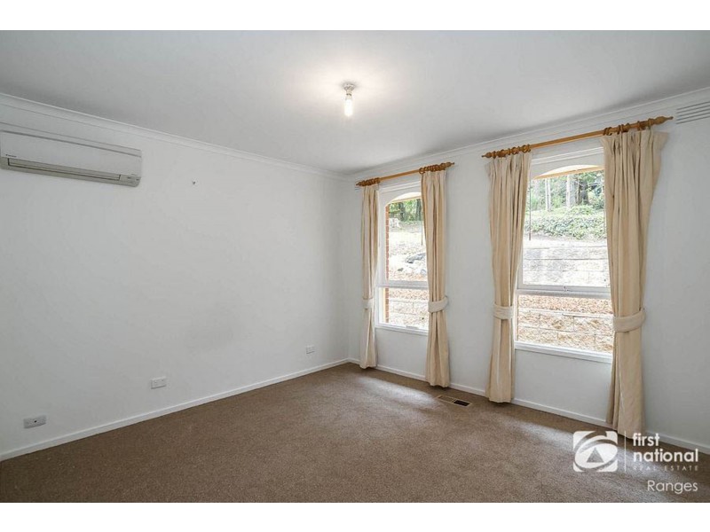4 Two Bays Crescent, Selby VIC 3159