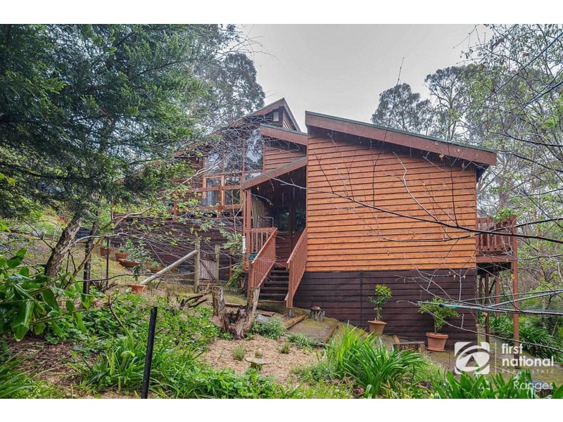 15 Waratah Avenue, Belgrave VIC 3160