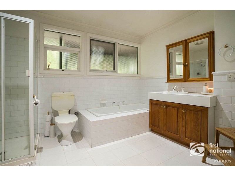 24 Sandells Road, Tecoma VIC 3160