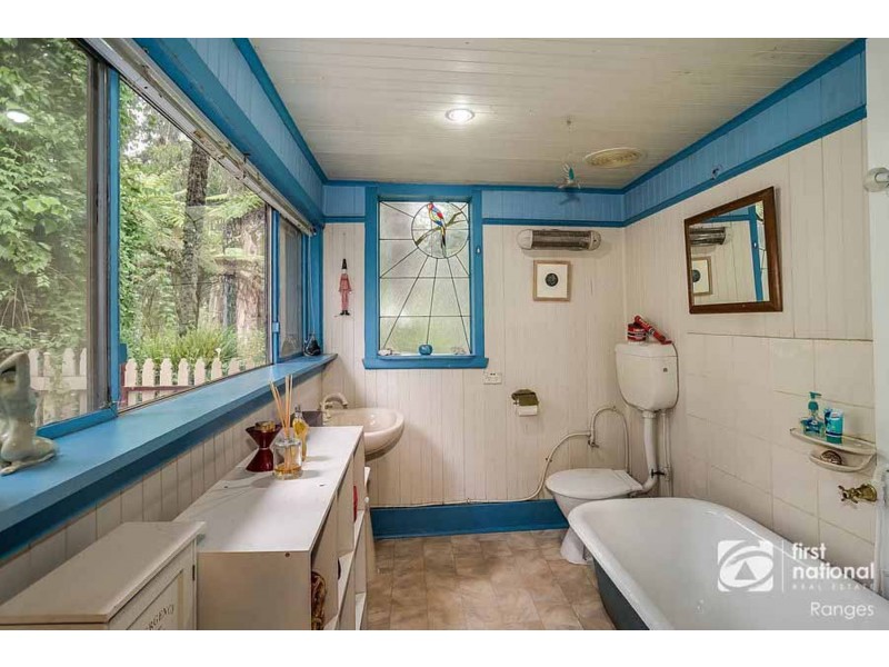 2 Grandview Crescent, Tecoma VIC 3160