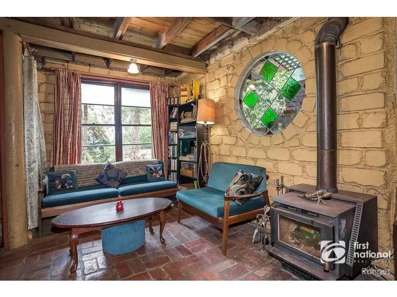 2 Grandview Crescent, Tecoma VIC 3160