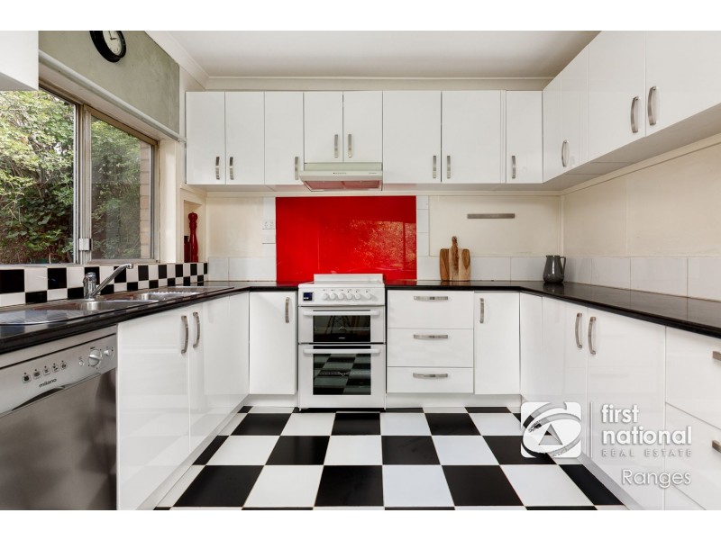 38 Bellbird Crescent, Emerald VIC 3782