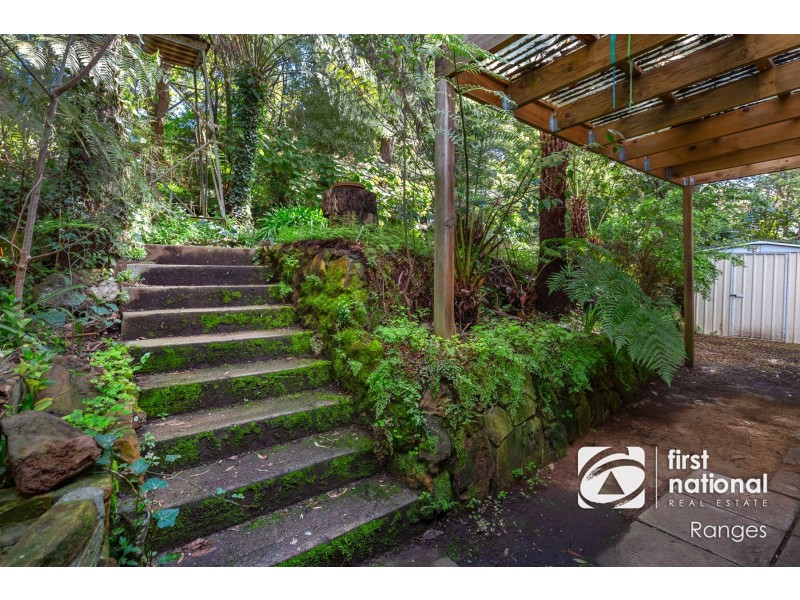 38 Bellbird Crescent, Emerald VIC 3782