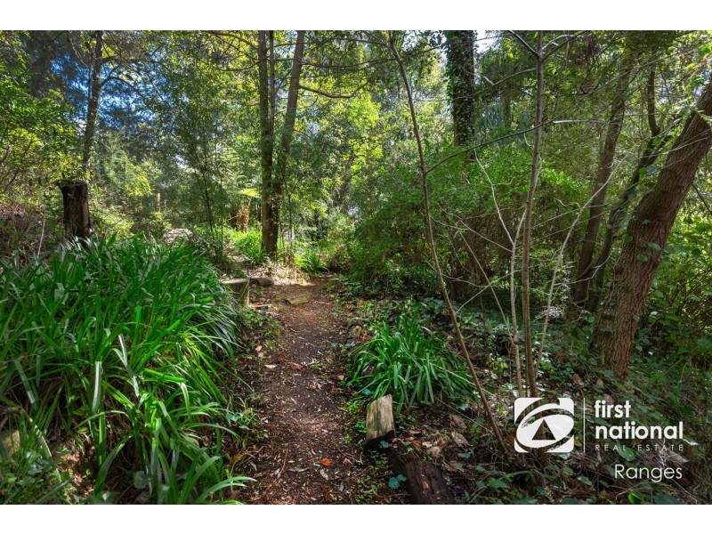 38 Bellbird Crescent, Emerald VIC 3782