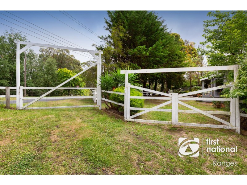 22 Batesleigh Road, Selby VIC 3159