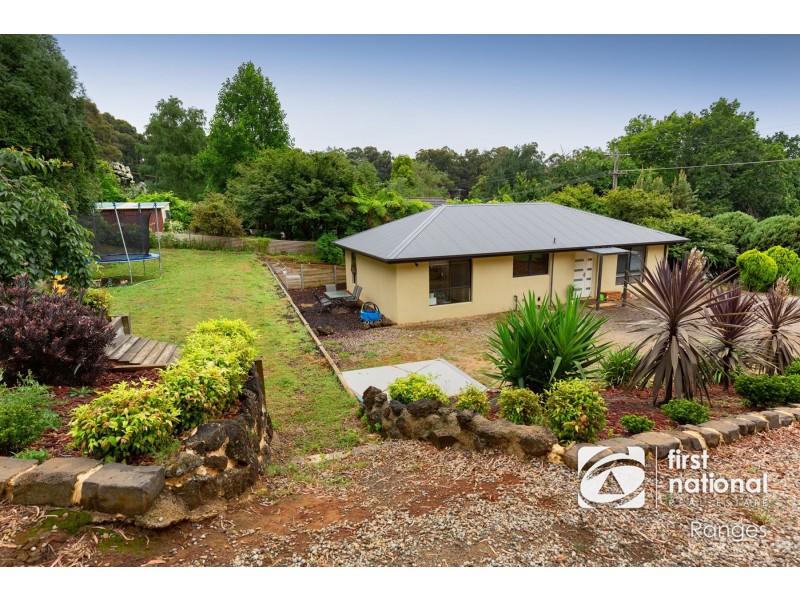 8 Second Avenue, Cockatoo VIC 3781