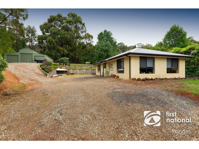 8 Second Avenue, Cockatoo VIC 3781