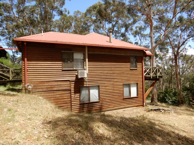 6 Two Bays Crescent, Selby VIC 3159