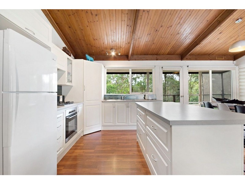 35A Mountain Road, Cockatoo VIC 3781