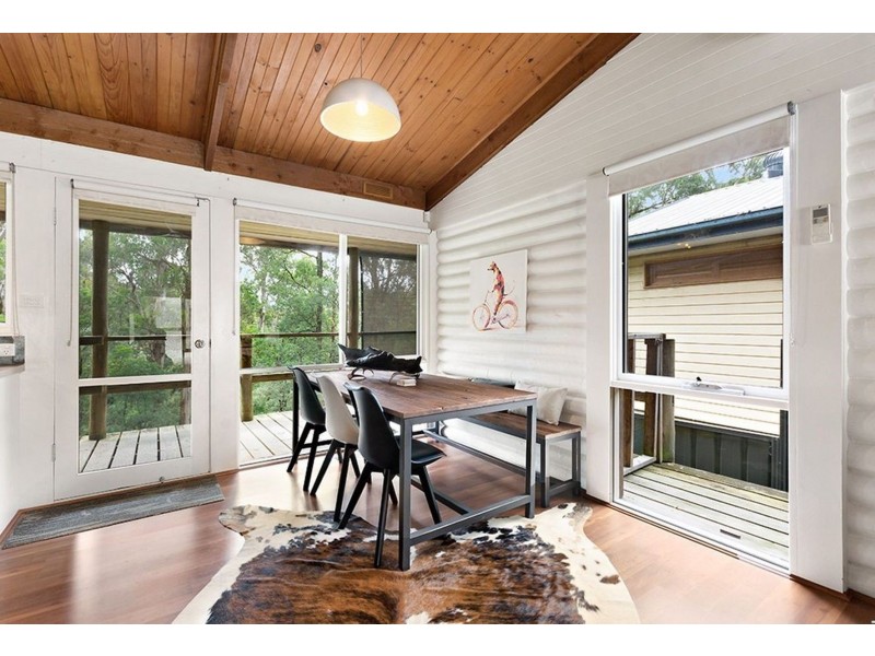 35A Mountain Road, Cockatoo VIC 3781