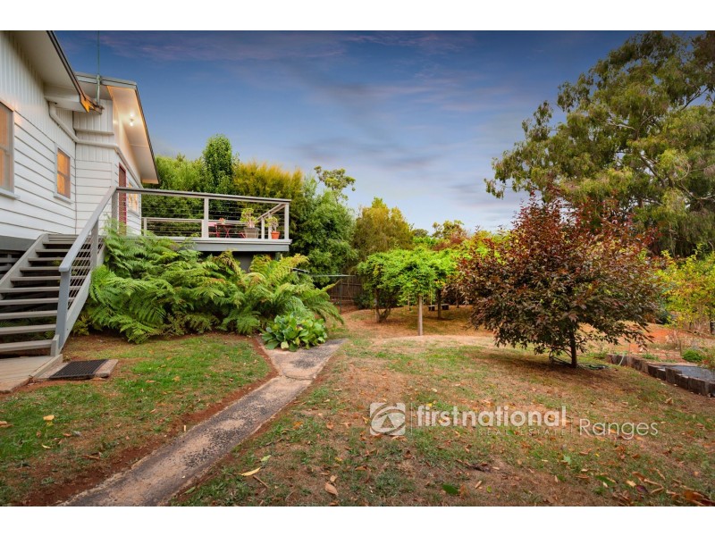 26 David Hill Road, Monbulk VIC 3793