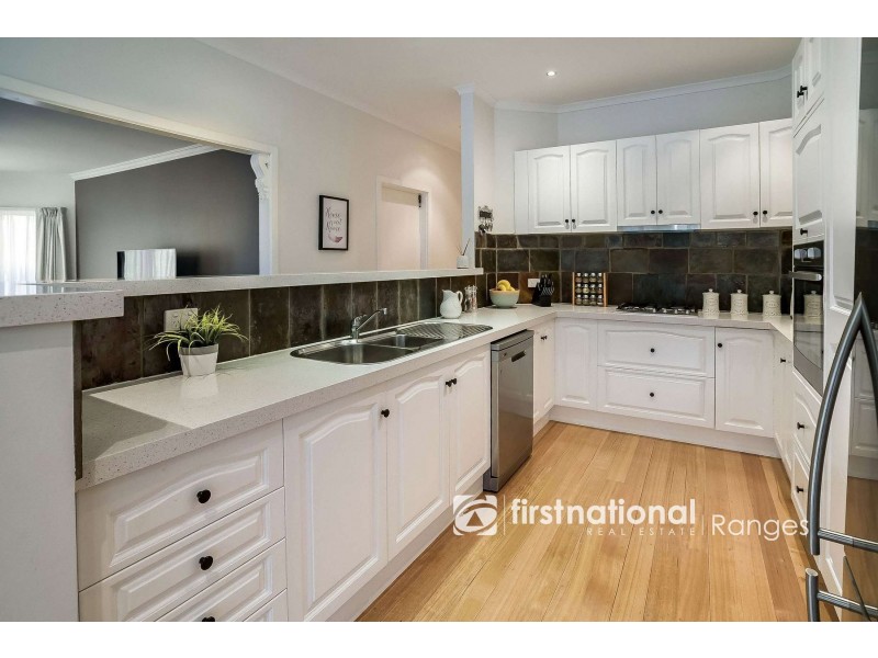 16 Anderson Road, Tecoma VIC 3160