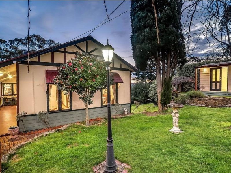 64 Ferguson Street, Upwey VIC 3158