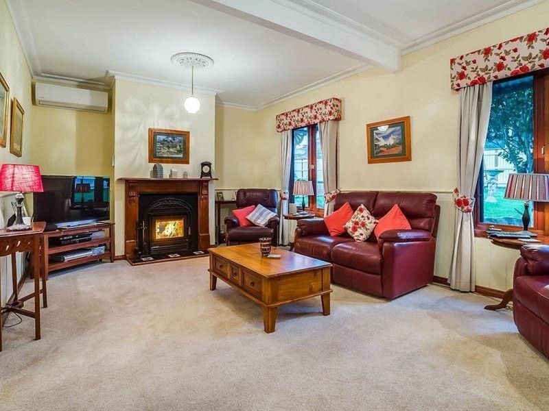 64 Ferguson Street, Upwey VIC 3158