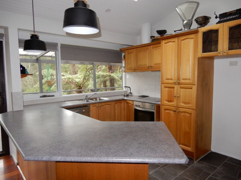 5 Thomas Street, Selby VIC 3159