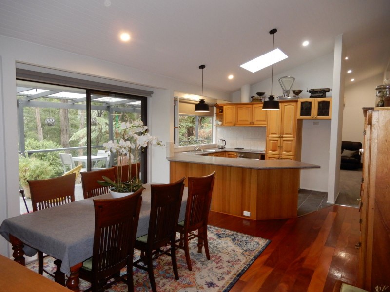 5 Thomas Street, Selby VIC 3159