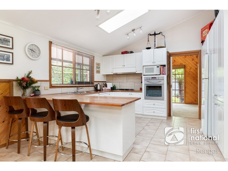 71 Kilvington Drive, Emerald VIC 3782