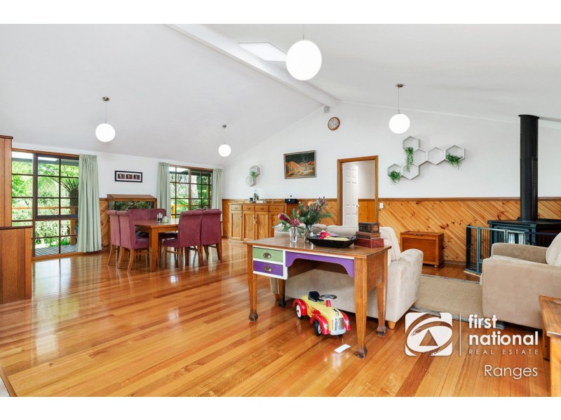 71 Kilvington Drive, Emerald VIC 3782