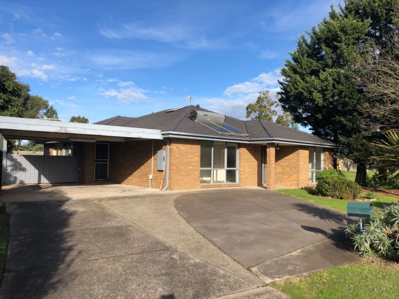 22 Macquarie Court, Cranbourne North VIC 3977