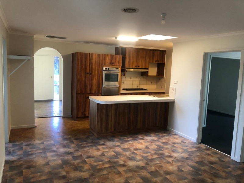 22 Macquarie Court, Cranbourne North VIC 3977