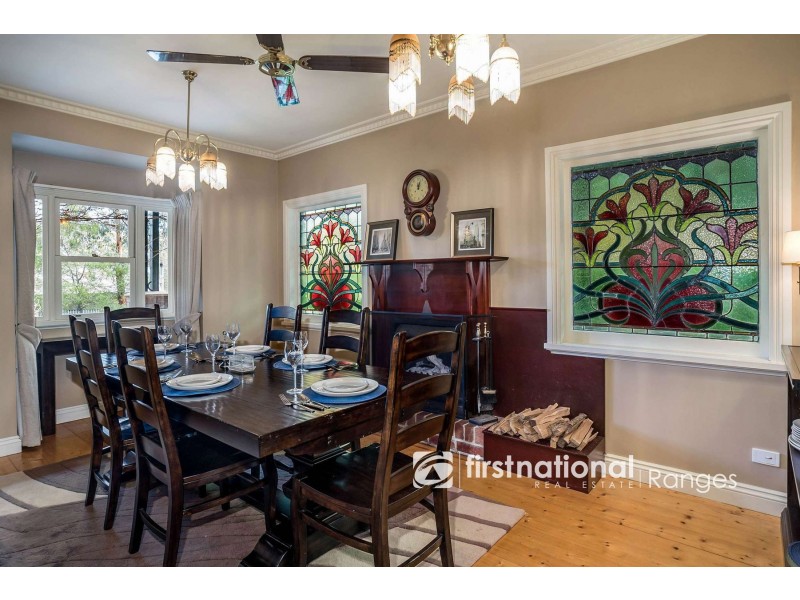 4 Batesleigh Road, Selby VIC 3159