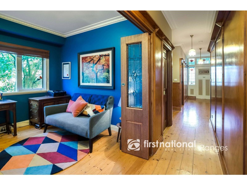 4 Batesleigh Road, Selby VIC 3159