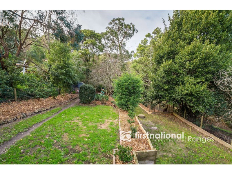 4 Batesleigh Road, Selby VIC 3159