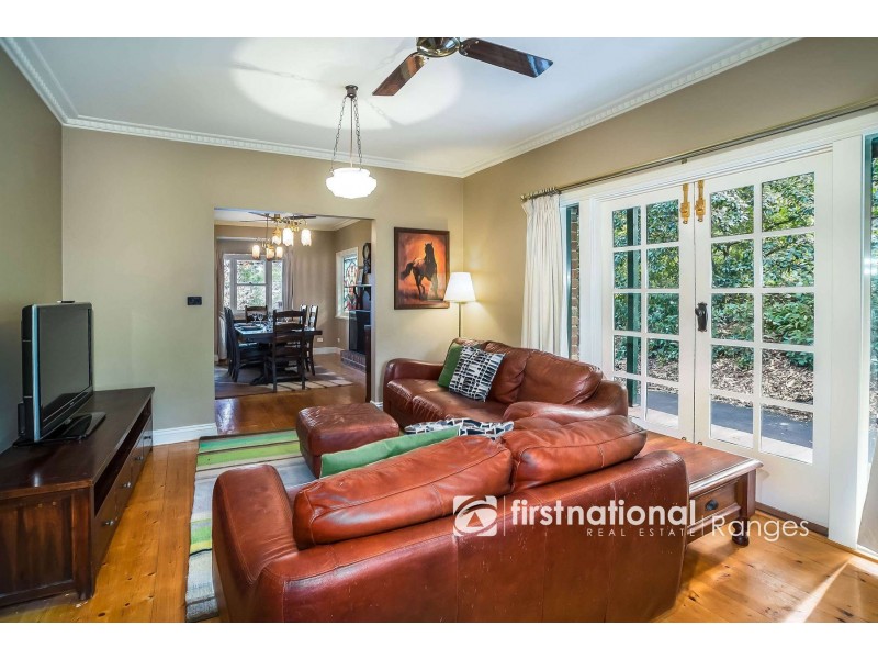 4 Batesleigh Road, Selby VIC 3159