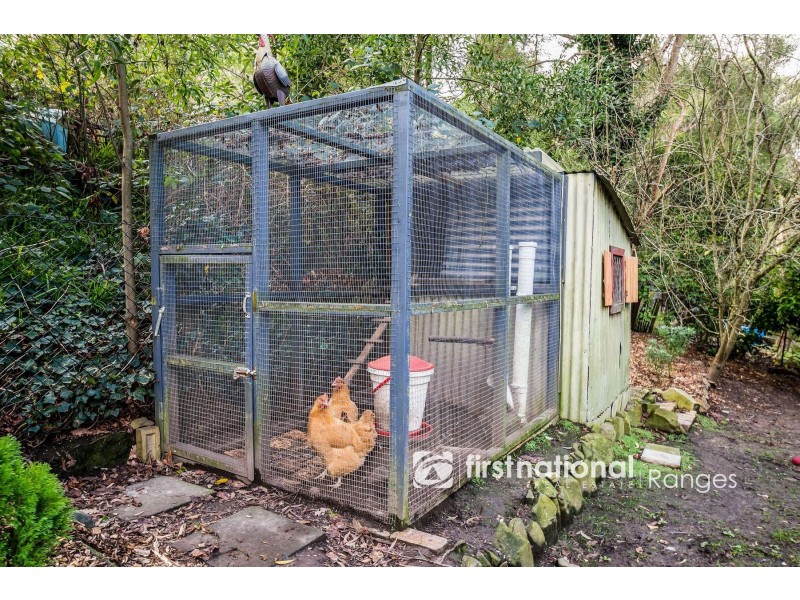 4 Batesleigh Road, Selby VIC 3159