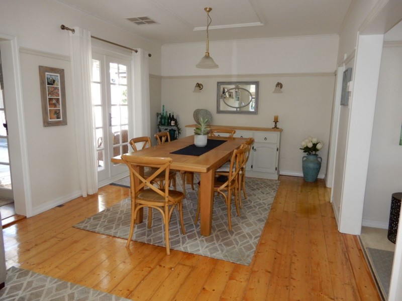 4 Rose Street, Tecoma VIC 3160