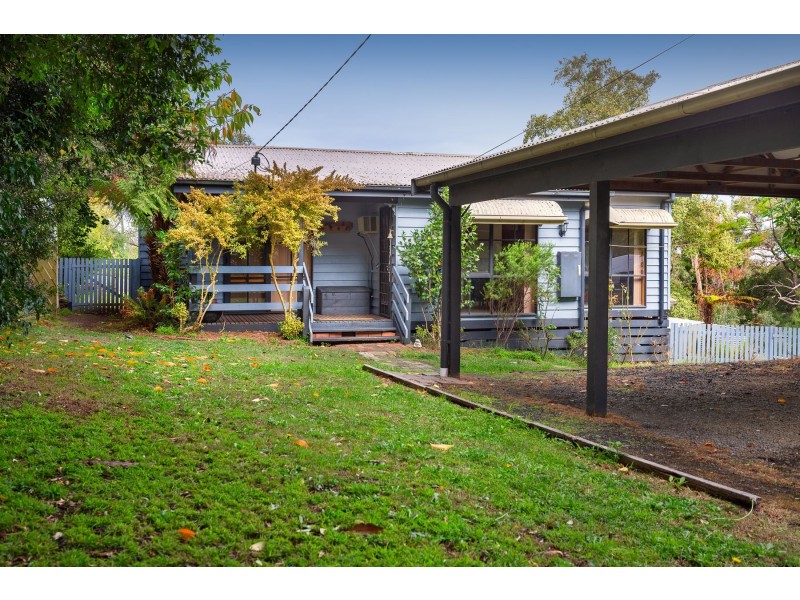 1990 Wellington Road, Clematis VIC 3782