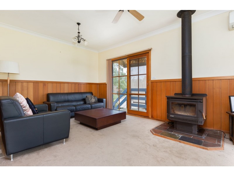 1990 Wellington Road, Clematis VIC 3782