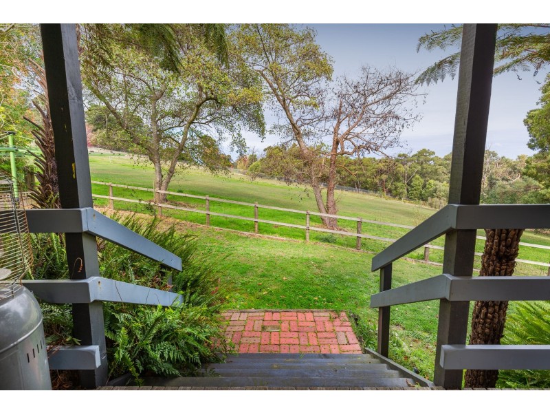 1990 Wellington Road, Clematis VIC 3782