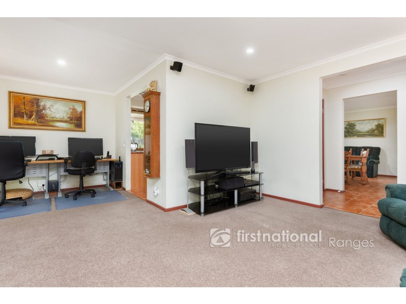 24 Stone Road Nth, Gembrook VIC 3783