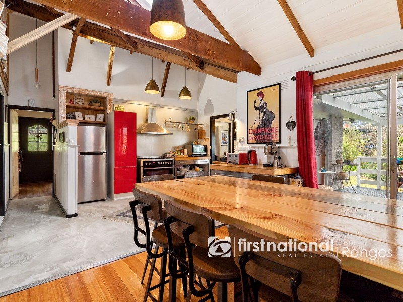 9 Elm Crescent, Emerald VIC 3782