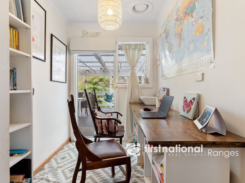 9 Elm Crescent, Emerald VIC 3782