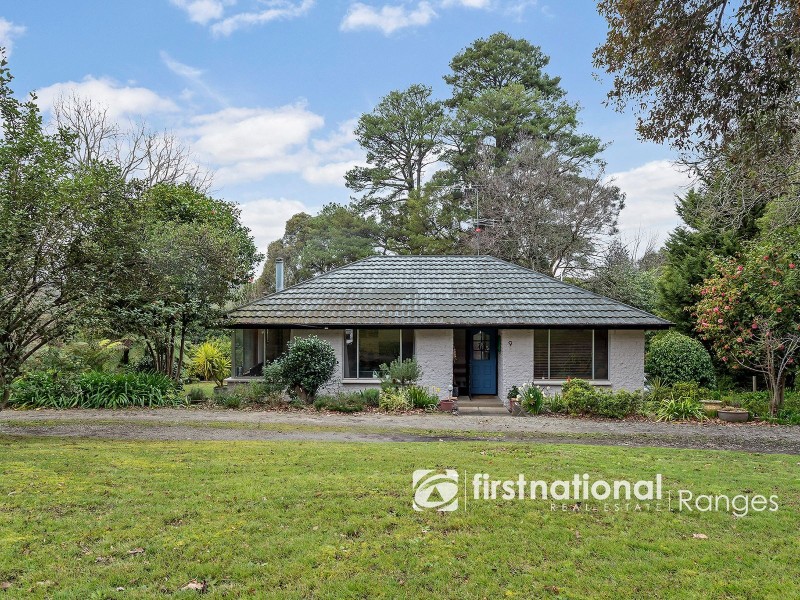 9 Elm Crescent, Emerald VIC 3782