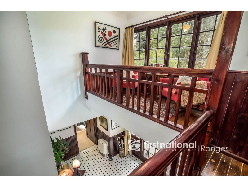6 Mason Grove, Sassafras VIC 3787