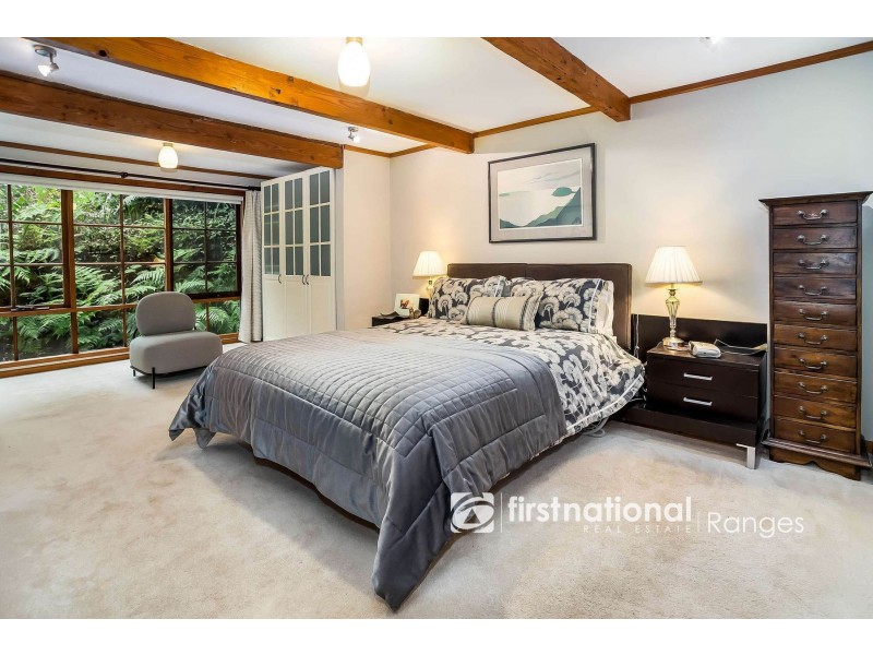 6 Mason Grove, Sassafras VIC 3787
