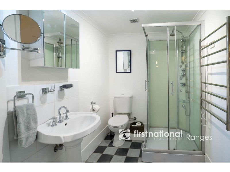 6 Mason Grove, Sassafras VIC 3787