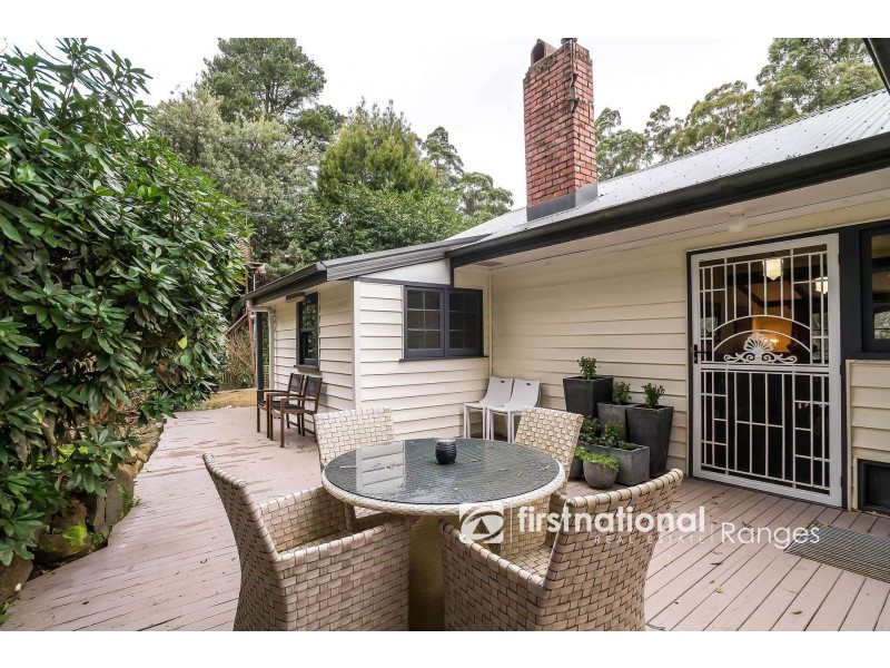 6 Mason Grove, Sassafras VIC 3787