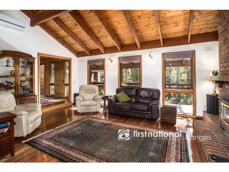 6 Fernery Road, Upwey VIC 3158