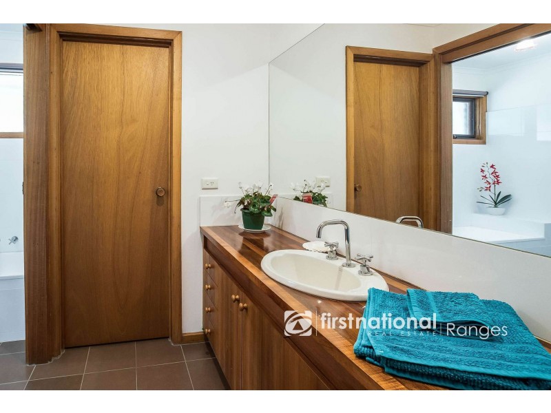 6 Fernery Road, Upwey VIC 3158