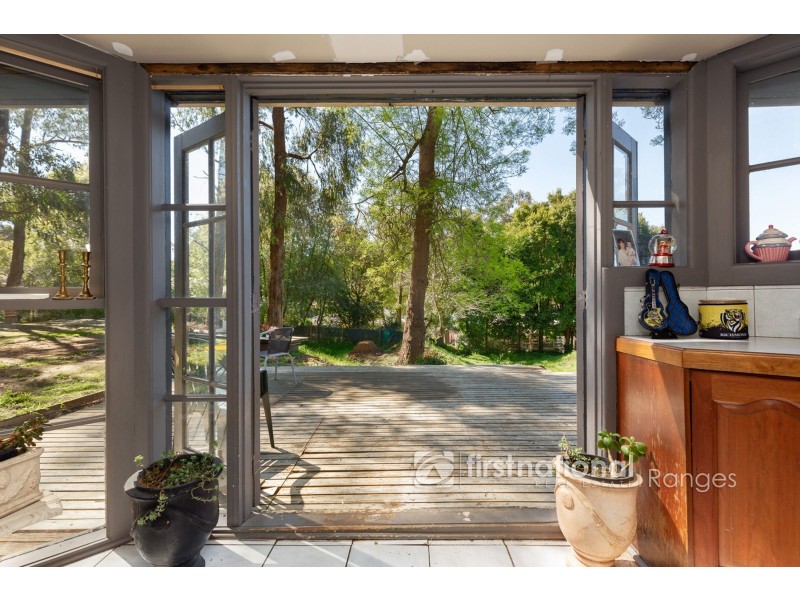 11-13 First Avenue, Cockatoo VIC 3781